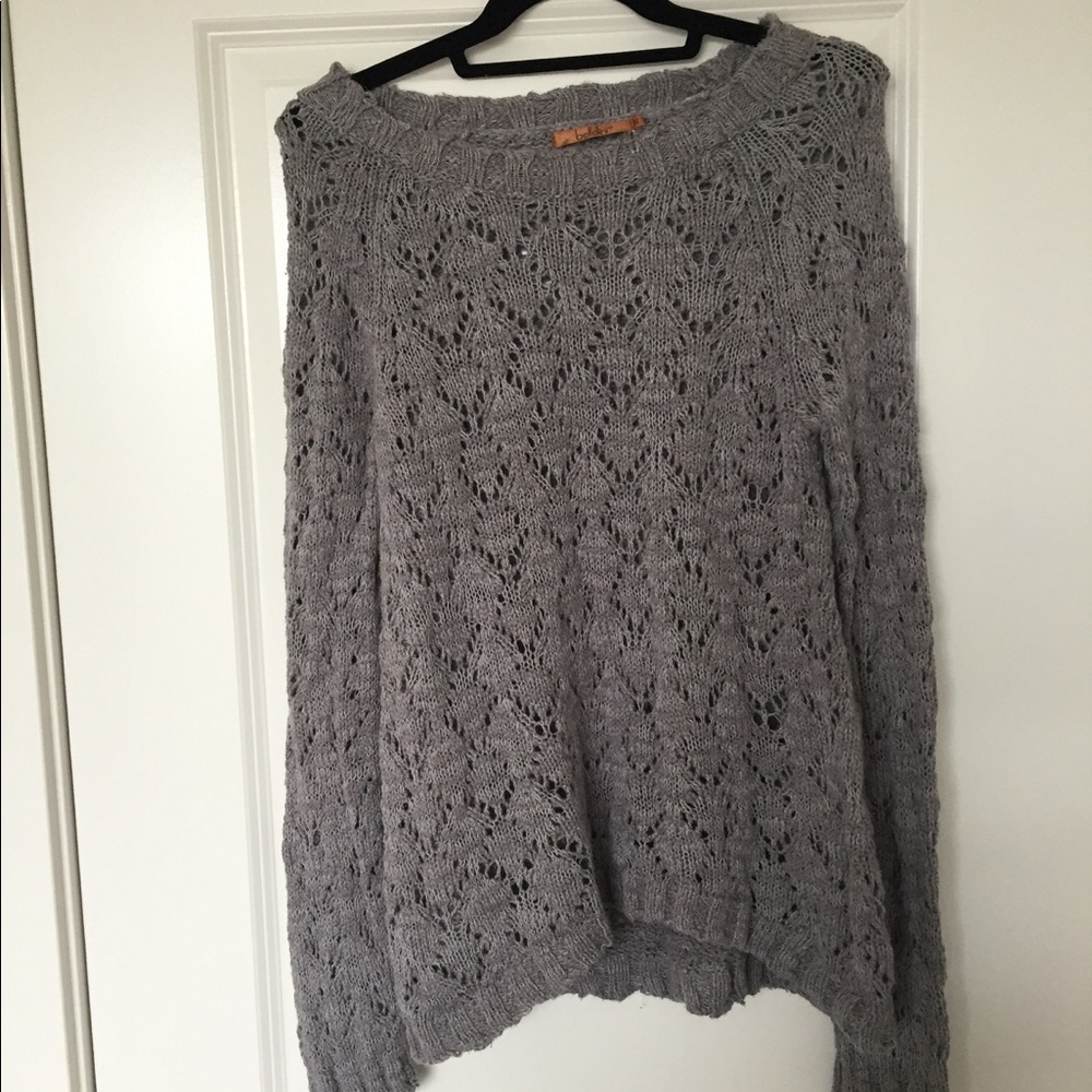 Light grey sweater